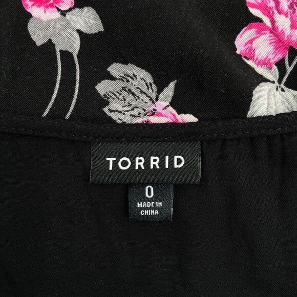 Torrid Mini Challis and Knit Skater Dress Size 0X Black Pink Floral - Picture 4 of 5